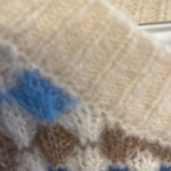 Women’s crewneck sweater. From EVERLASTING EVE BOUTIQUE. high quality!! Size L - Picture 3 of 6